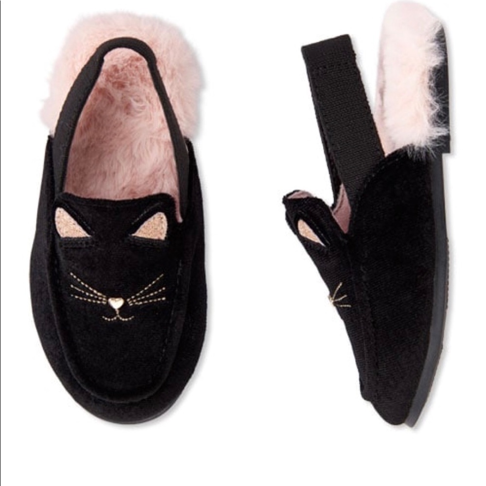 Trendy faux fur pink & black loafers